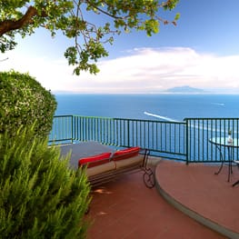 Suite with panoramic view, Capri